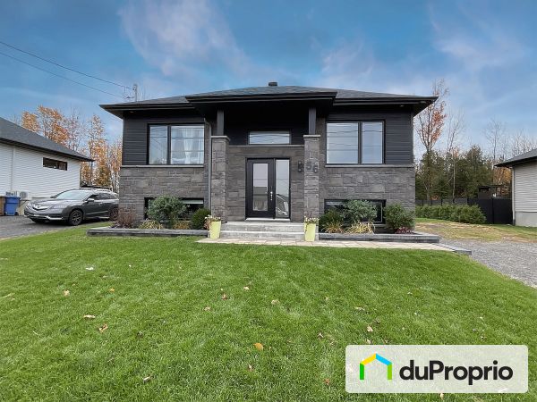 56 rue des Turquoises, St-Apollinaire for sale