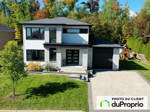 401 rue des Autochtones, Charlesbourg (ND-Des-Laurentides) for sale