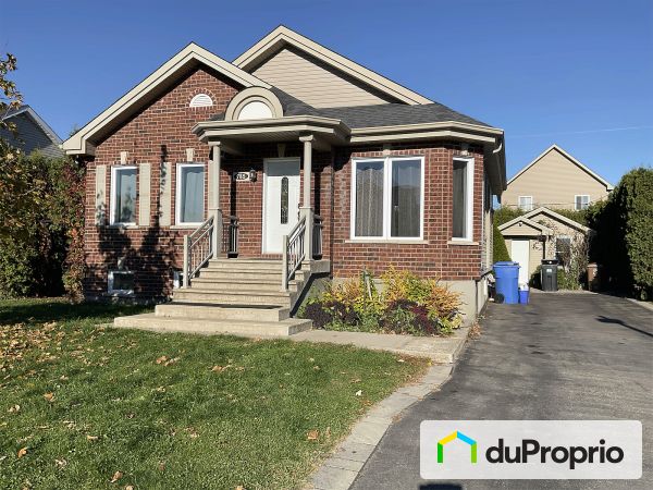 785, Rue Guillemette, Vaudreuil-Dorion à vendre