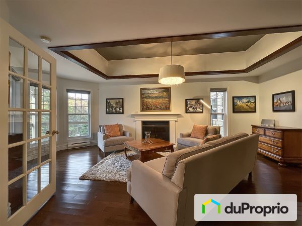 Salon - 1621, chemin du Village, Mont-Tremblant à vendre