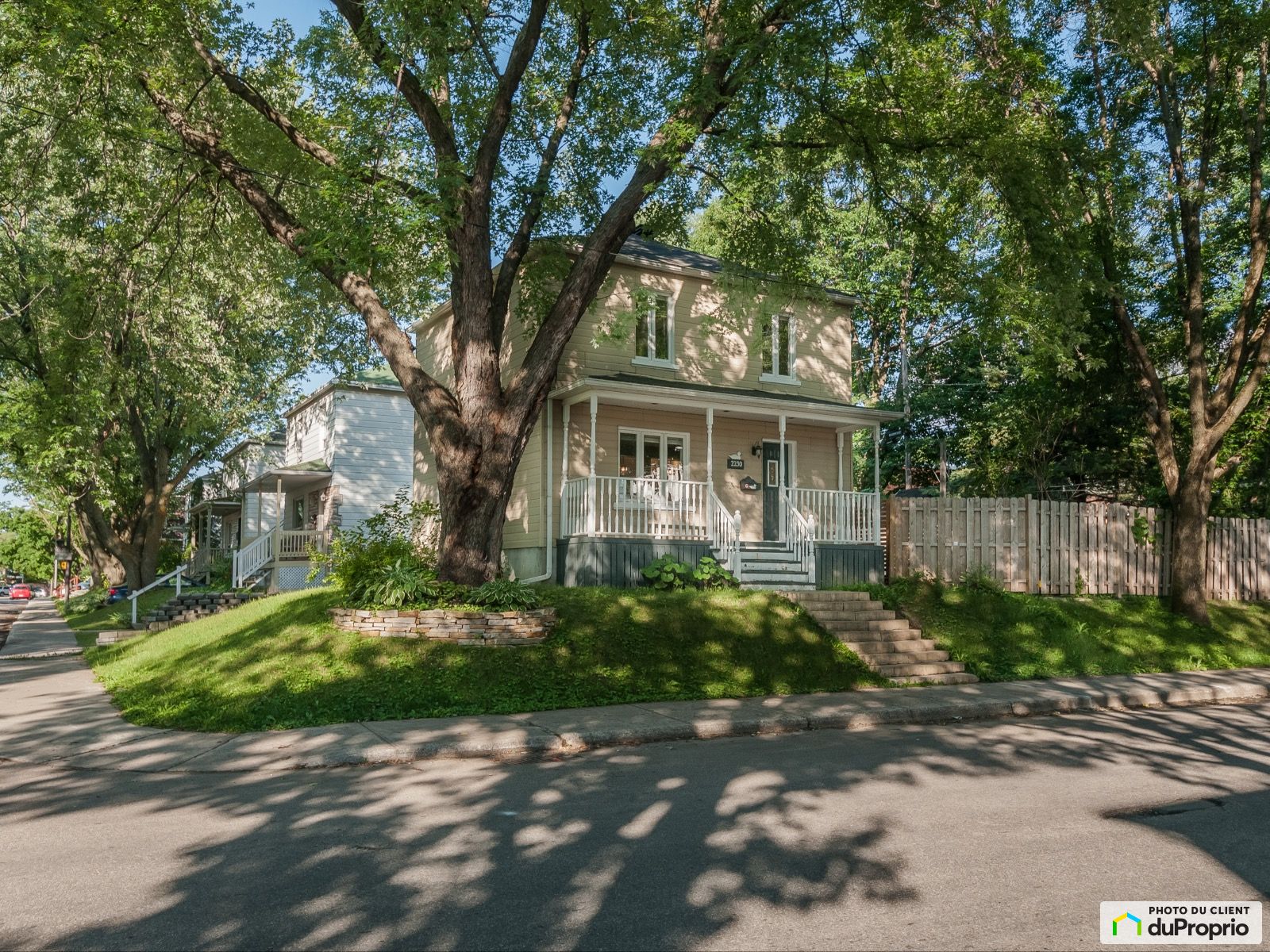 2230 Avenue Champfleury — photo 1