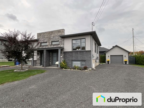 20 rue du Geai-Bleu, St-Apollinaire for sale