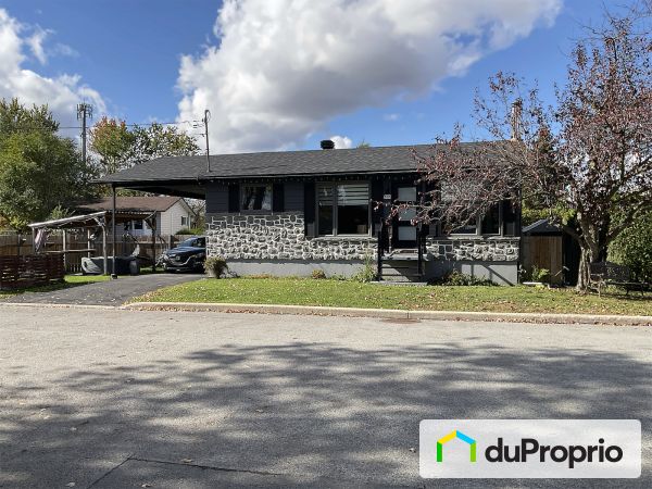 317 rue Sainte-Jeanne-d'Arc, Repentigny (Le Gardeur) for sale