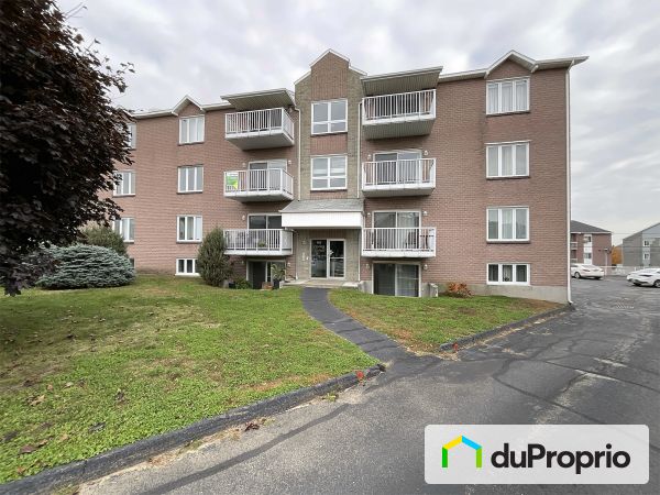 6-90 rue Laurent, Granby for sale