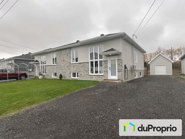 70, rue du Grenat, St-Apollinaire à vendre