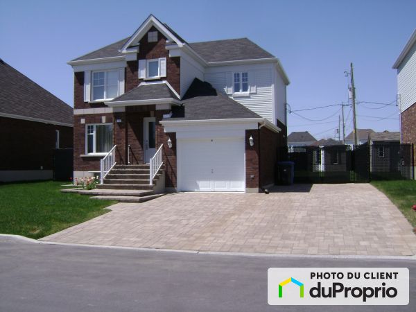 1639 rue des Molènes, Longueuil (St-Hubert) for sale