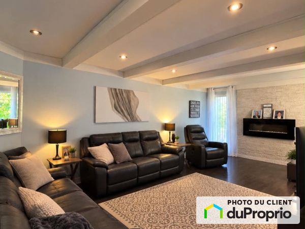 Living Room - 104-50B rue de Boucherville, Trois-Rivières (Cap-De-La-Madeleine) for sale