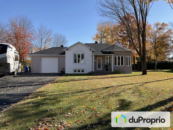 591 rue Delacroix, St-Félix-De-Valois for sale
