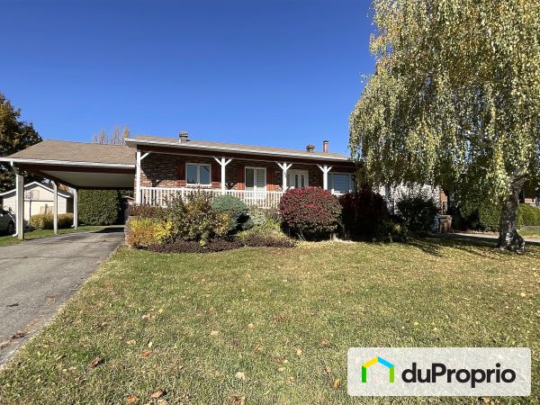 220, boulevard des Champs-Fleuris, La Prairie à vendre