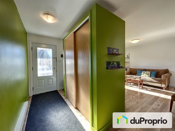 Entrance - 3-29 rue Duchesne, Rimouski (Rimouski) for sale