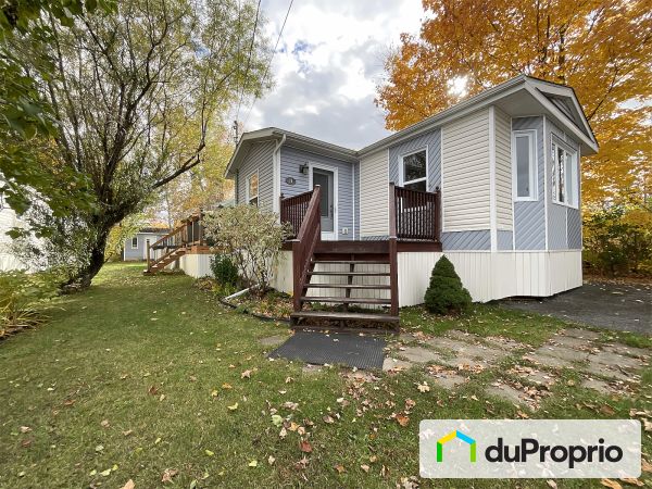 11 rue Caroline, St-Cyprien-De-Napierville for sale