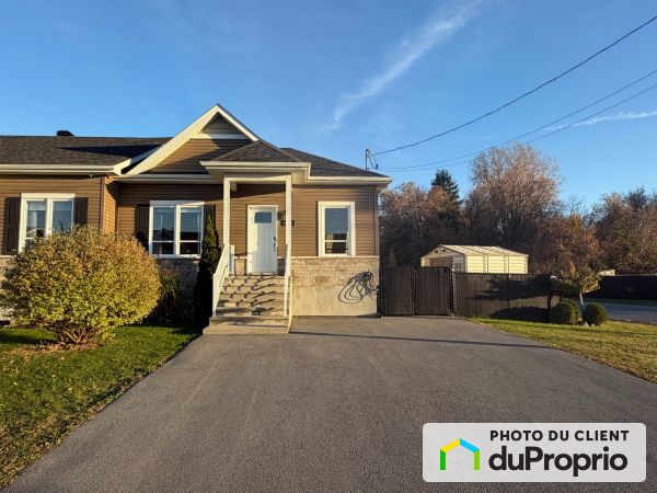 1142, rue des Meuniers, St-Jacques-Le-Mineur à vendre