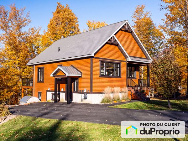 206, rue du Saguenay, Bromont à vendre
