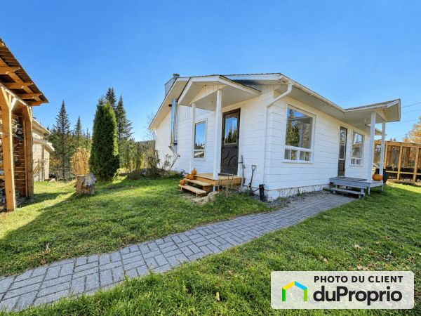 2701, montée du Bois-Franc, St-Adolphe-D'Howard à vendre
