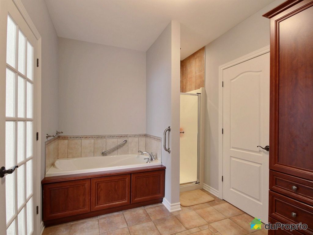 Meuble Salle De Bain Vf Confort ~ 796 rue des marquises beloeil vendre duproprio Meuble Salle De Bain Vf Confort ~ 796 rue des marquises beloeil vendre duproprio