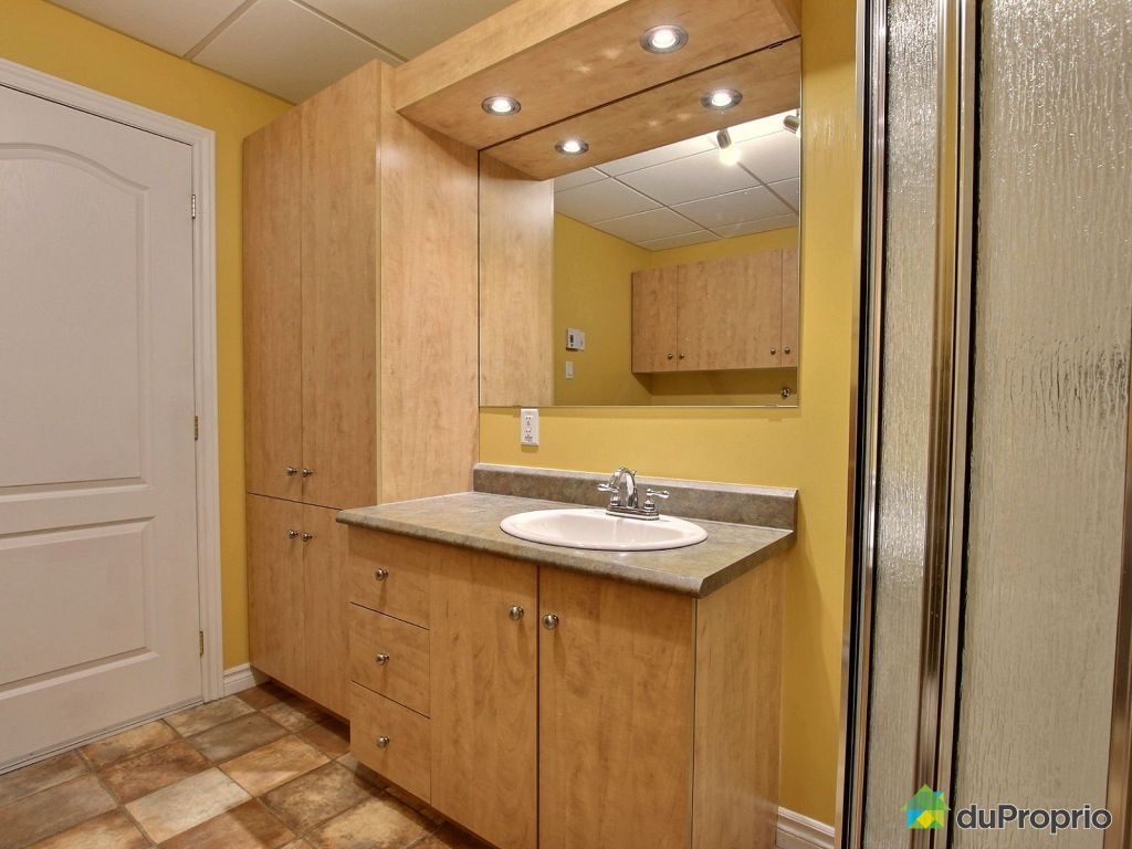Carrelage Salle De Bain Pierre Beige ~ 506 rue des agarics rimouski rimouski vendre duproprio Carrelage Salle De Bain Pierre Beige ~ 506 rue des agarics rimouski rimouski vendre duproprio