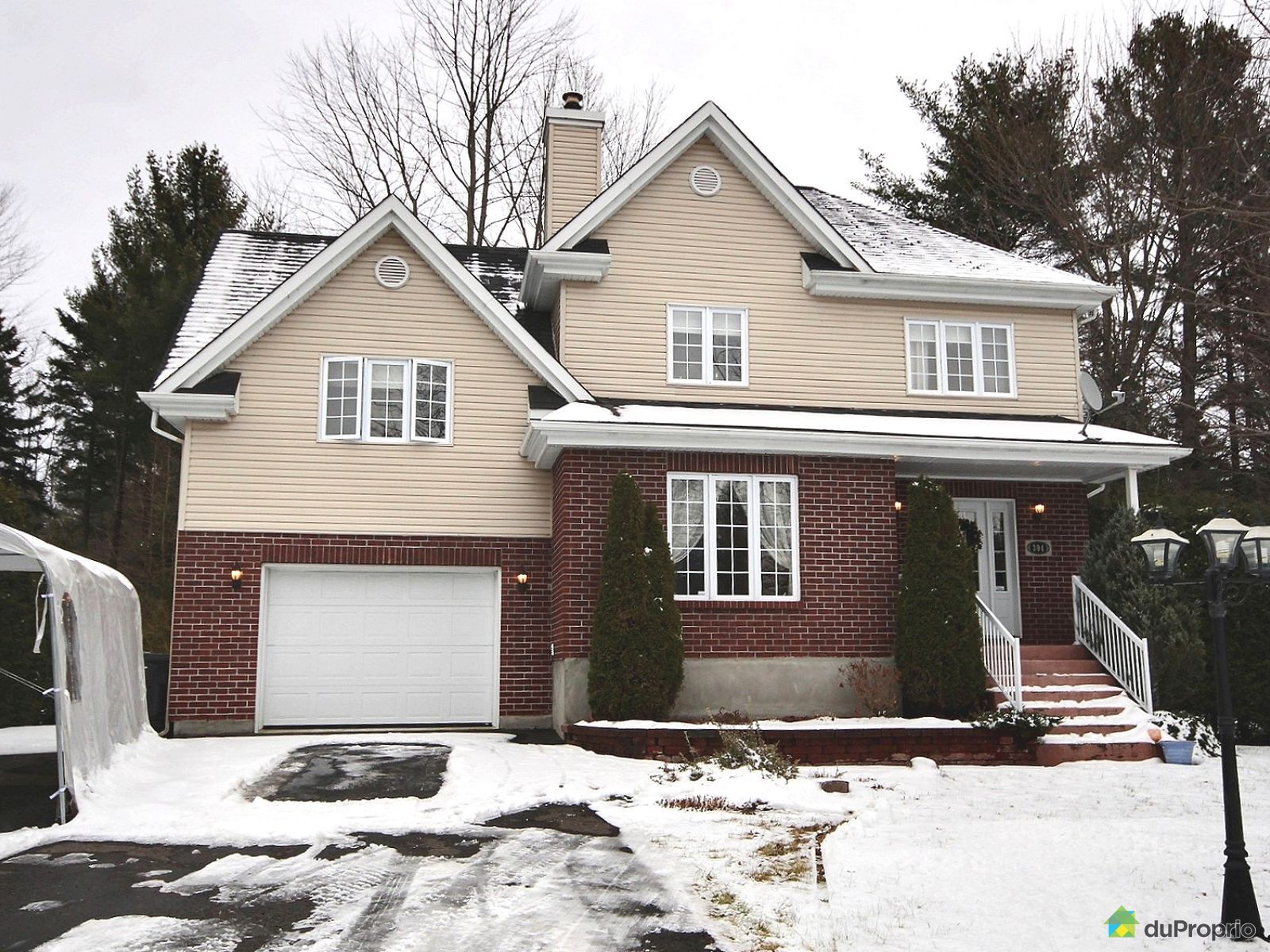 304, rue Bédard, StColomban à vendre